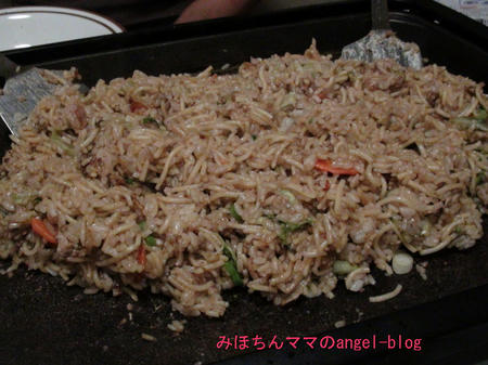 ホットプレートでそばめし