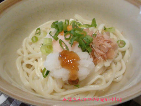温玉のせ冷やしうどん