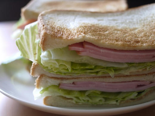 lettucesand.jpg
