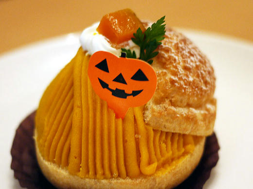 holloweencake.jpg
