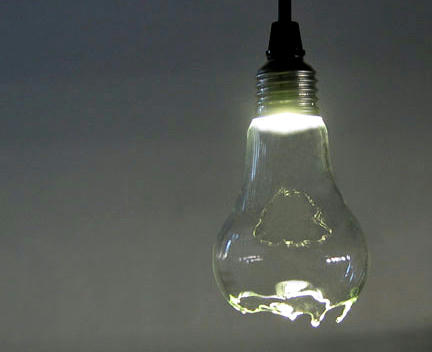 broklen_bulp_lamp.jpg
