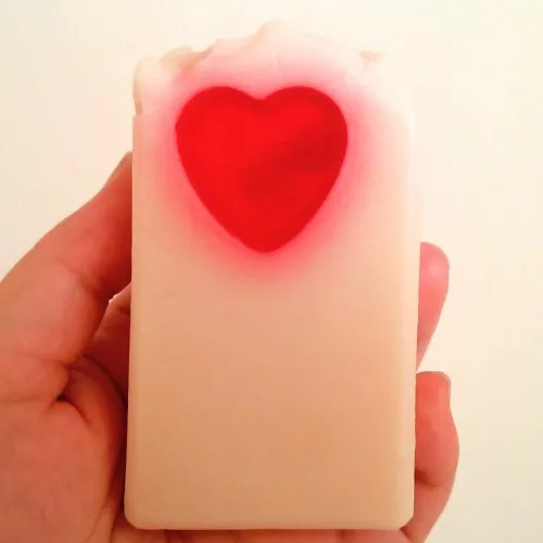 セルビアのせっけん　D.I.Prirodni Sapuni