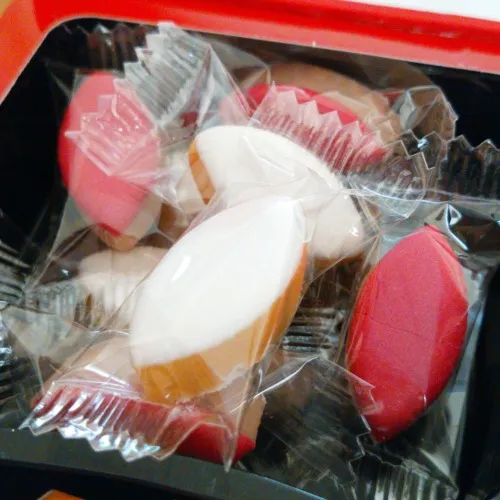 マキシム・ド・パリ お菓子の詰め合わせ　カリソン