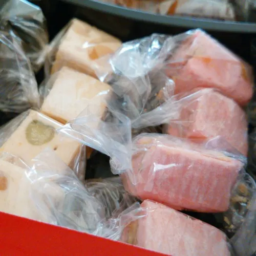 マキシム・ド・パリ お菓子の詰め合わせ　ヌガー