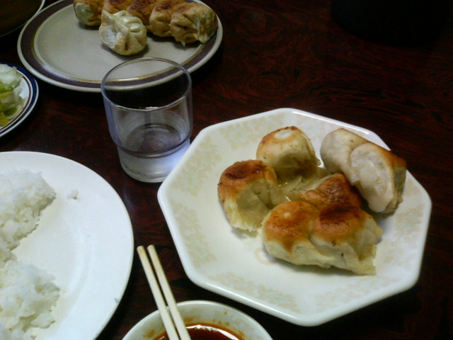 焼き餃子は来るのが遅いぞ
