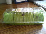 差し入れのロールケーキ