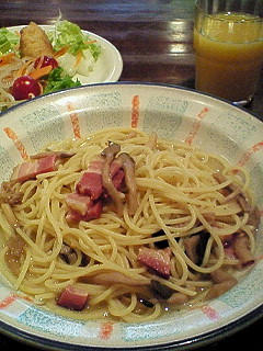 九百円也。