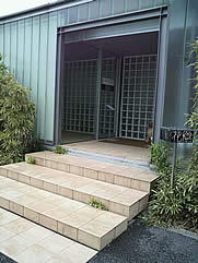 ai0305-3.jpg