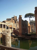 VillaAdriana-MaritimeTheater.jpg