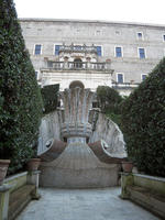 VilladEste-FontainBernini.jpg