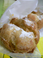 焼き芋シュークリーム