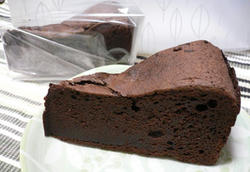 イザーレ・シュウ　チョコレートケーキ