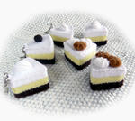 090301_feltcakes01.jpg