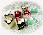 090408_feltcakes.jpg