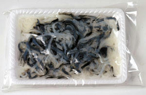 とらふぐの皮、コリコリとした食感がたまりません♪