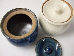 出西窯の陶器