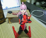 「胸をジロジロ見るなぁーっ！」