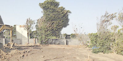 躑躅ヵ本の家　ブロック塀