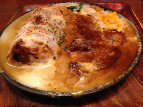 カレーモヤイドリア