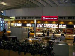 香港国際空港フードコート