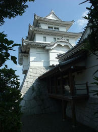 城
