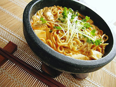 石焼鍋でキムチちゃんぽん