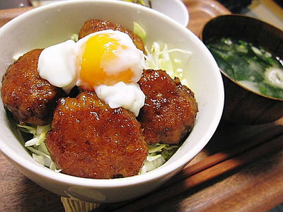 鶏つくね丼