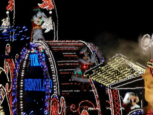 フロートの配置だけはPR画像風；