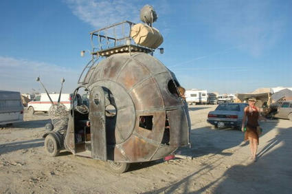 mutant-vehicles-at-burning-man.jpg