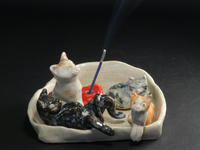 愛四猫お香たて