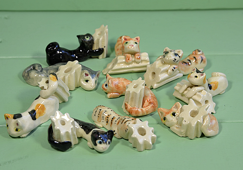 家鴨窯637号 ちくわぶ猫箸置き Halbum 陶芸作品アルバム