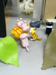 机の上のねこ