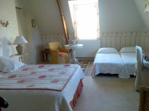 722bed.jpg