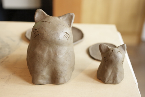 こんにちは♪ 猫の親子