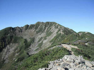 小仙丈ケ岳山頂から仙丈ケ岳方面