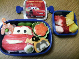 カーズ弁当☆