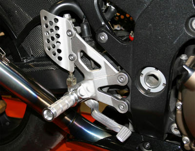 ZX-12R・ステップ交換とP-LAP｜sda report