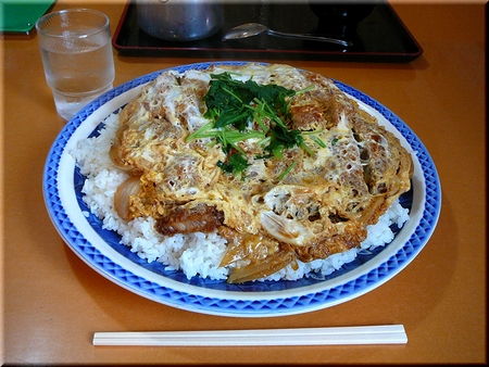 超ビックリカツ丼