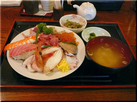 海鮮丼（具・大盛り）