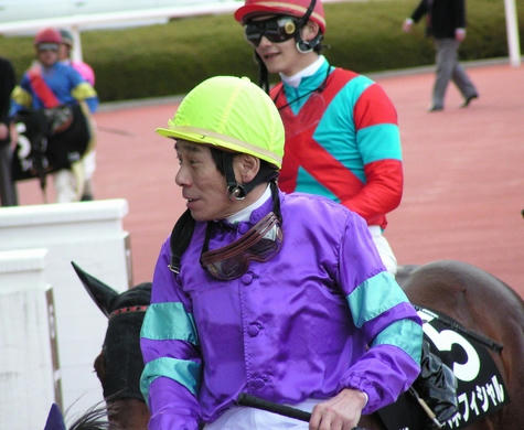 河内騎手