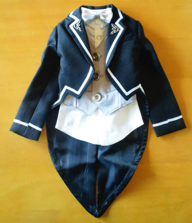 燕尾服です。