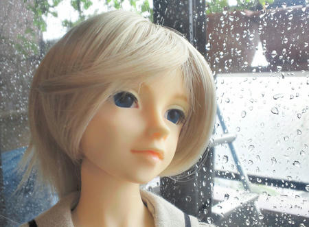 雨、止まないかな？