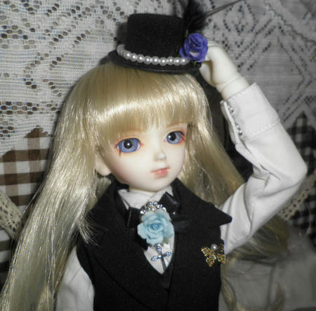 ロウェルから強奪したままです。