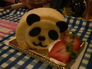 笹子さんのパンダロールケーキ