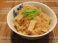 9037008e.JPG