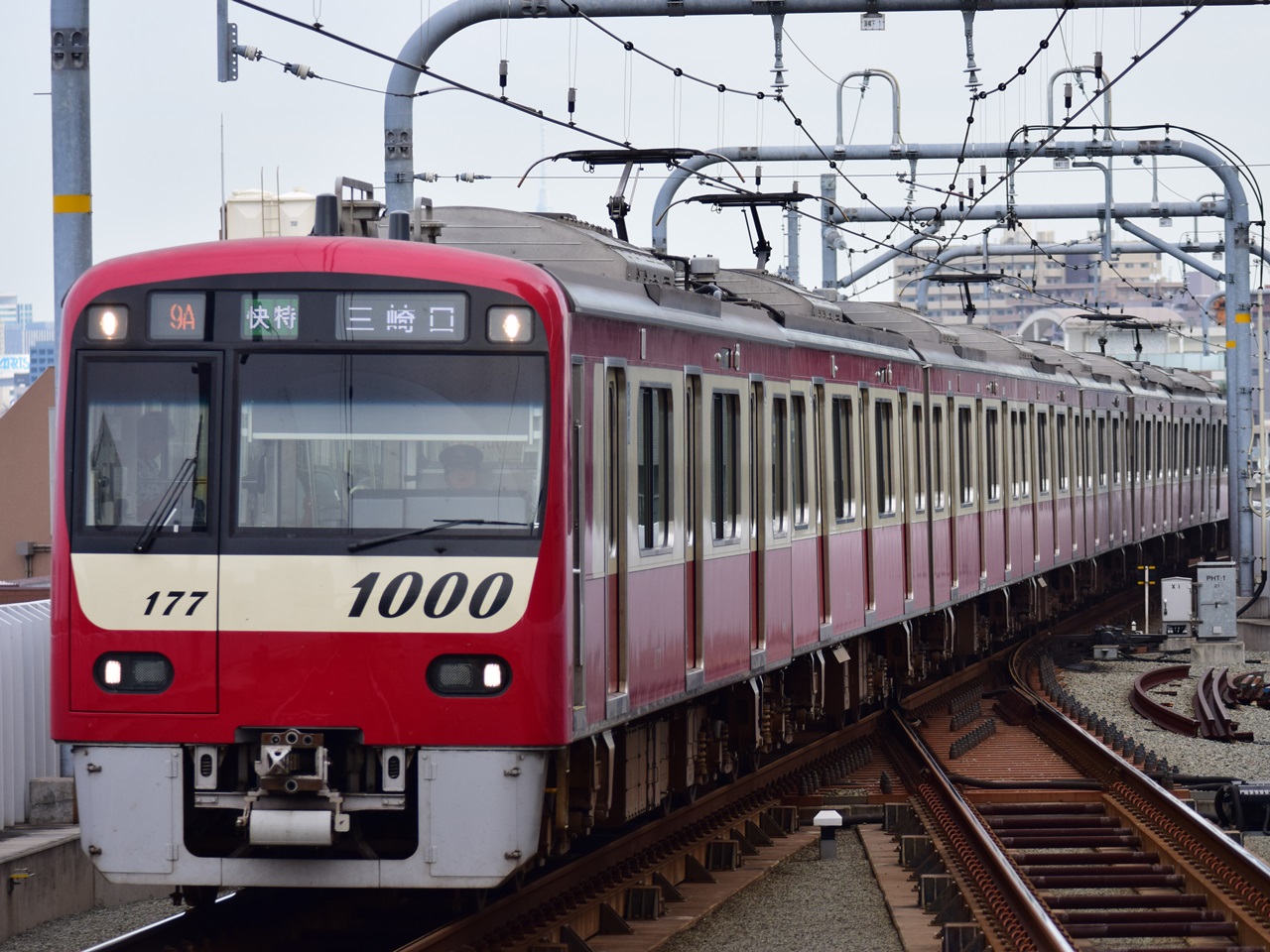 京急新1000形1001編成更新車の床下機器を観察する｜Kojicstageが
