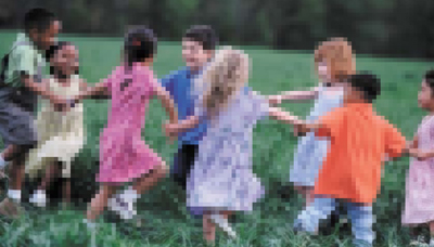 遊んでいる子供達