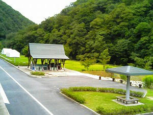 炊事棟・キャンプサイト