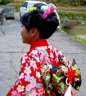 おめかししたのヨ