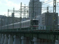 070211京王８０００系